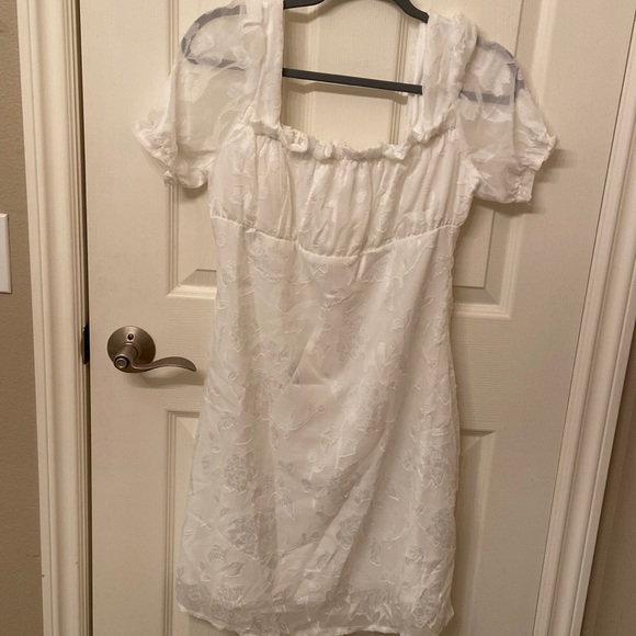 SHEIN Dresses & Skirts - shein white floral dress